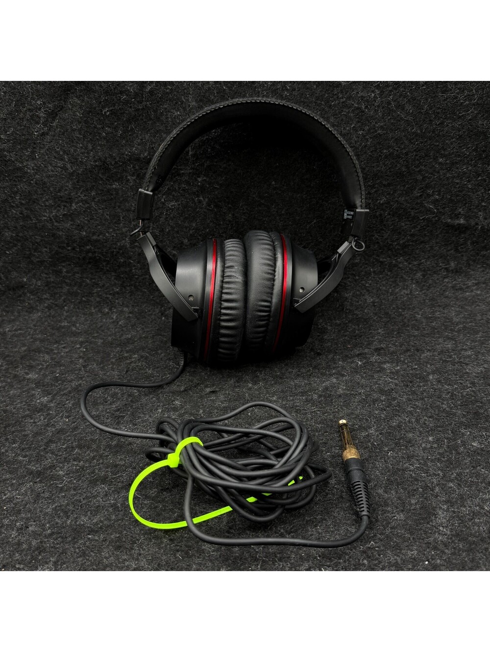 Focusrite Scarlett Wired Over-Ear Headphones Black SH-450